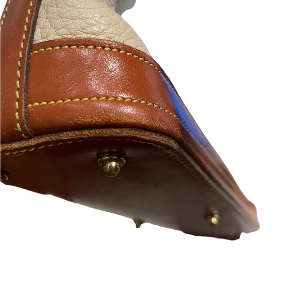 Dooney and Bourke All Weather Leather Bag - Picture 14 of 16